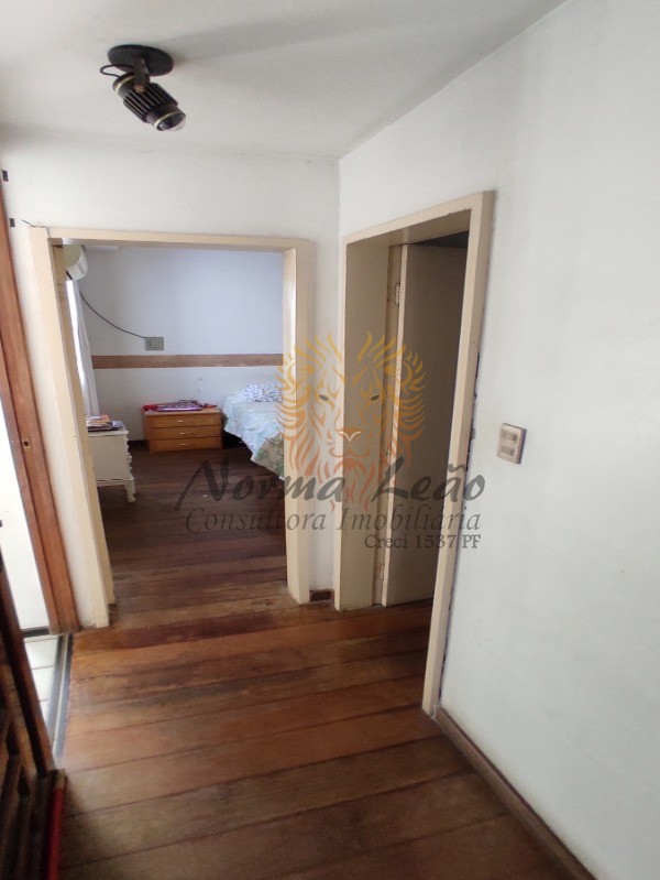 Casa à venda com 4 quartos, 260m² - Foto 43