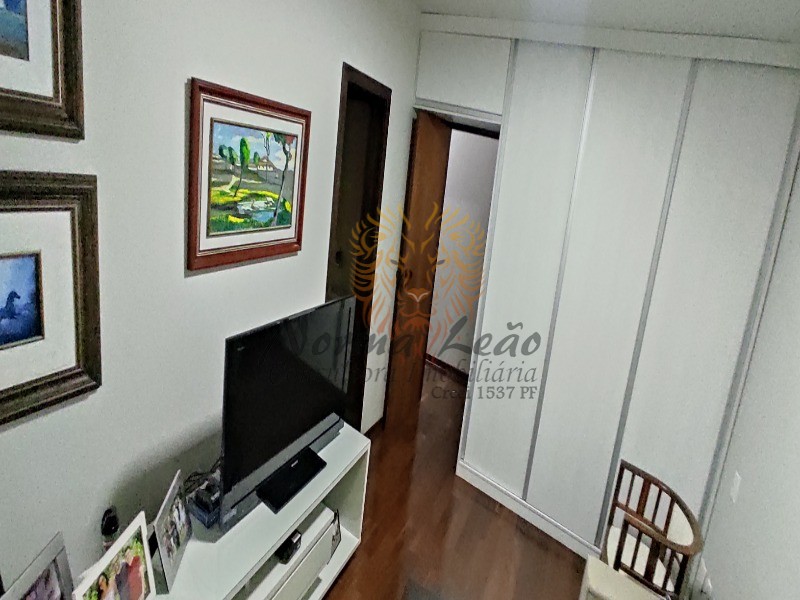 Apartamento à venda com 4 quartos, 239m² - Foto 18