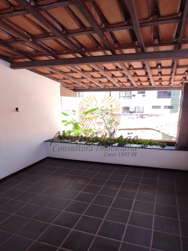 Casa à venda com 4 quartos, 260m² - Foto 57