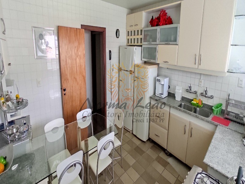 Apartamento à venda com 4 quartos, 239m² - Foto 13