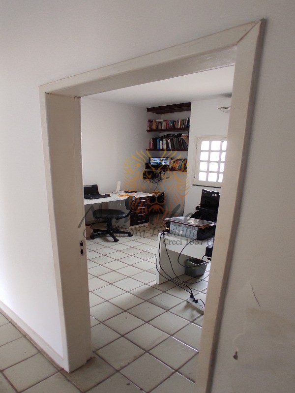 Casa à venda com 4 quartos, 350m² - Foto 25