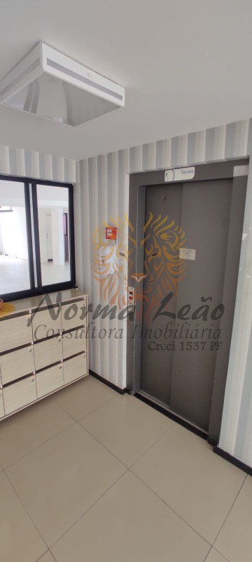 Apartamento à venda com 2 quartos, 78m² - Foto 2