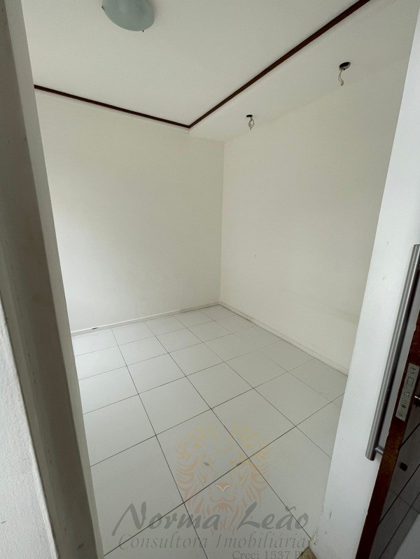 Apartamento à venda com 3 quartos, 80m² - Foto 11