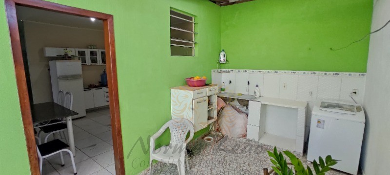 Casa à venda com 3 quartos, 300m² - Foto 18