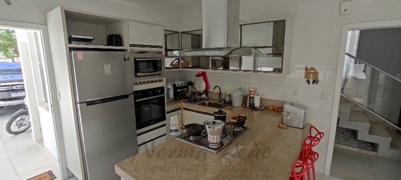 Casa de Condomínio à venda com 4 quartos, 360m² - Foto 23