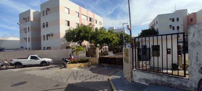 Apartamento à venda com 3 quartos, 70m² - Foto 2