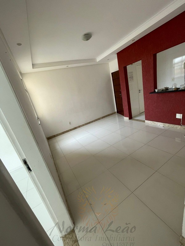 Apartamento à venda com 3 quartos, 80m² - Foto 3