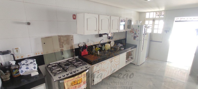 Casa à venda com 5 quartos, 340m² - Foto 11