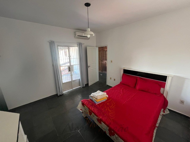 Casa à venda com 5 quartos, 340m² - Foto 25