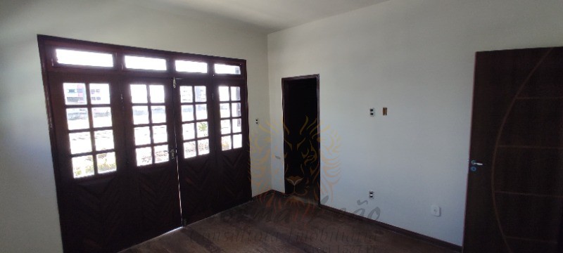 Casa à venda com 3 quartos, 180m² - Foto 24