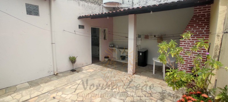 Casa à venda com 3 quartos, 450m² - Foto 28