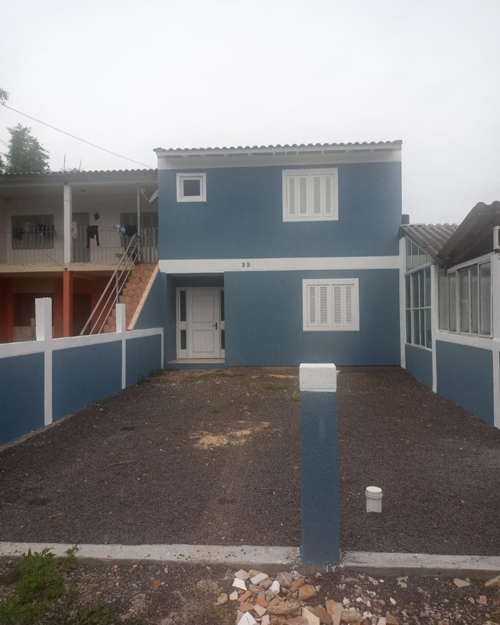 Casa à venda com 2 quartos, 100m² - Foto 1