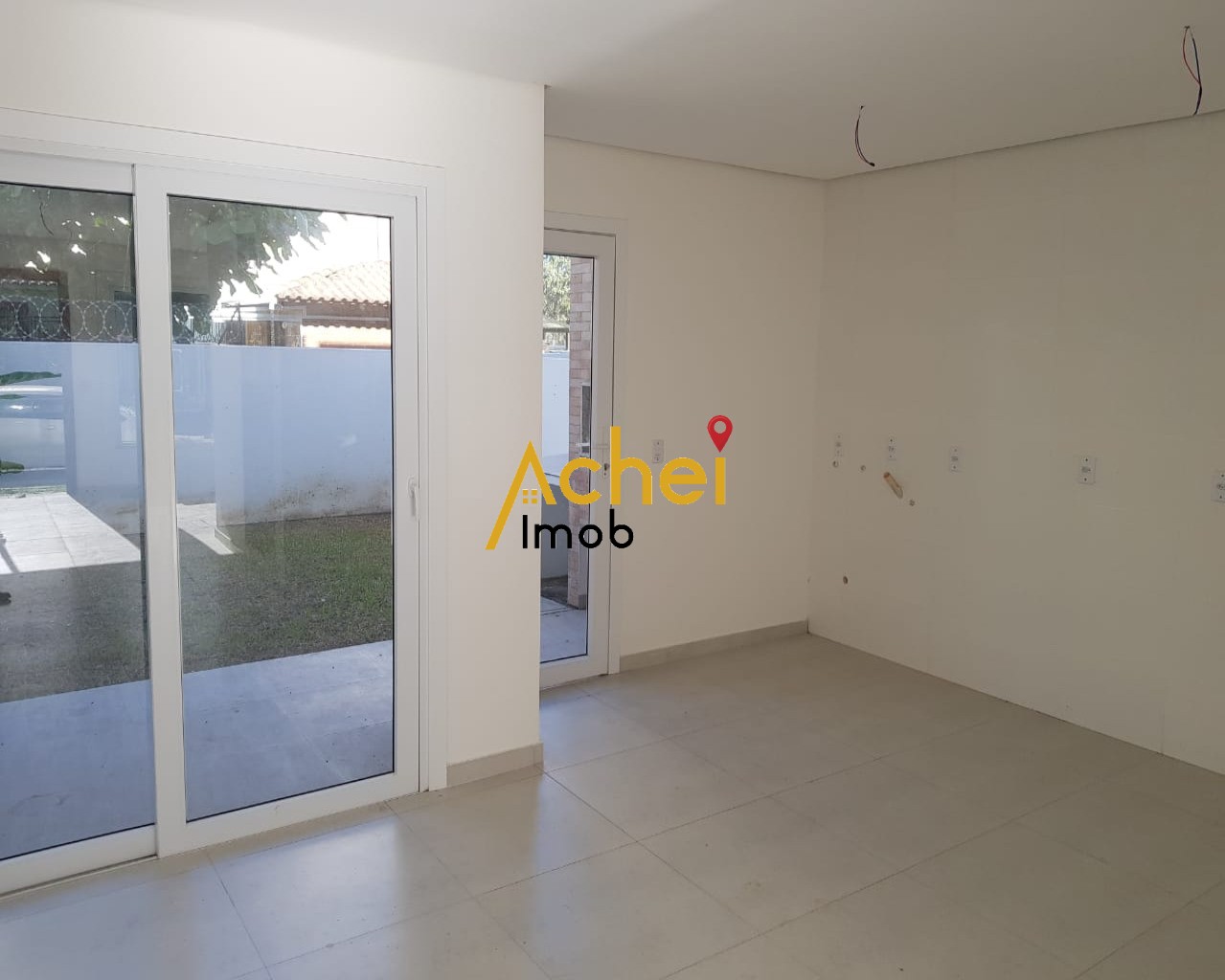 Casa à venda com 3 quartos, 121m² - Foto 7