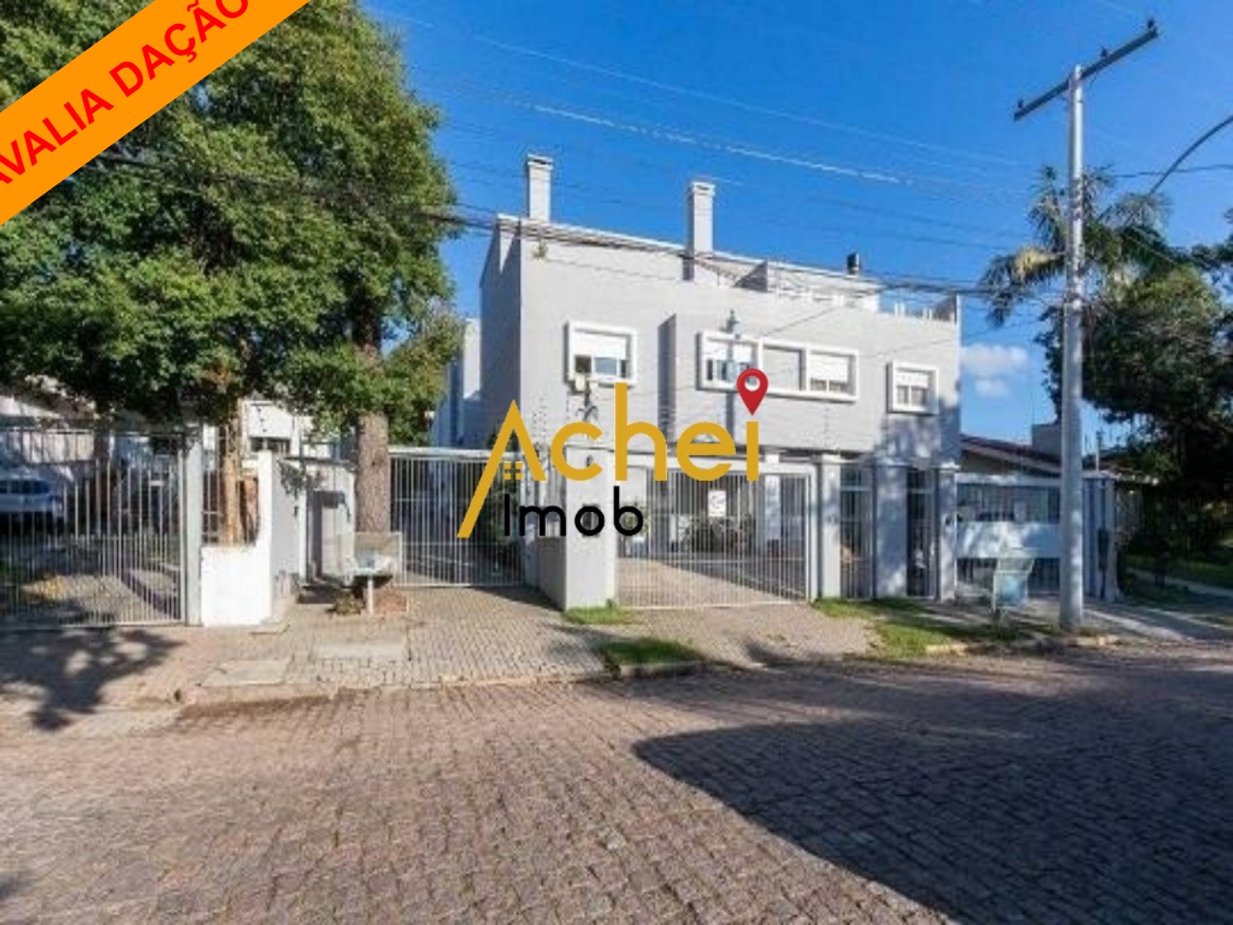 Casa de Condomínio à venda com 4 quartos, 208m² - Foto 1