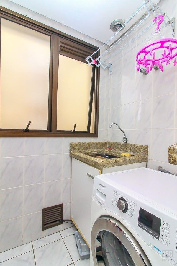 Apartamento à venda com 2 quartos, 60m² - Foto 15