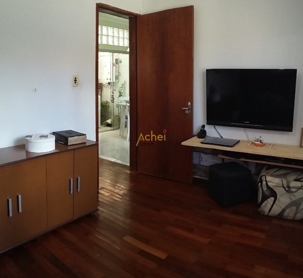 Casa à venda com 4 quartos, 147m² - Foto 10