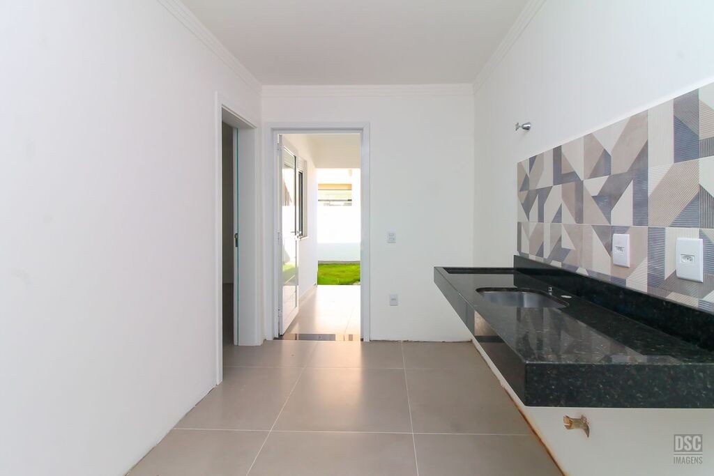 Casa à venda com 3 quartos, 90m² - Foto 7