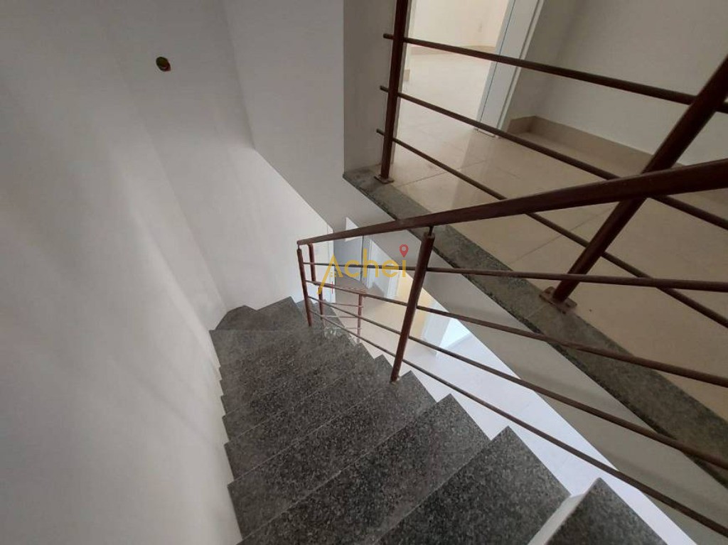 Casa à venda com 3 quartos, 88m² - Foto 4