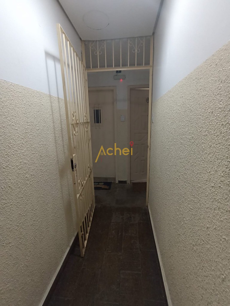 Apartamento à venda com 1 quarto, 40m² - Foto 4