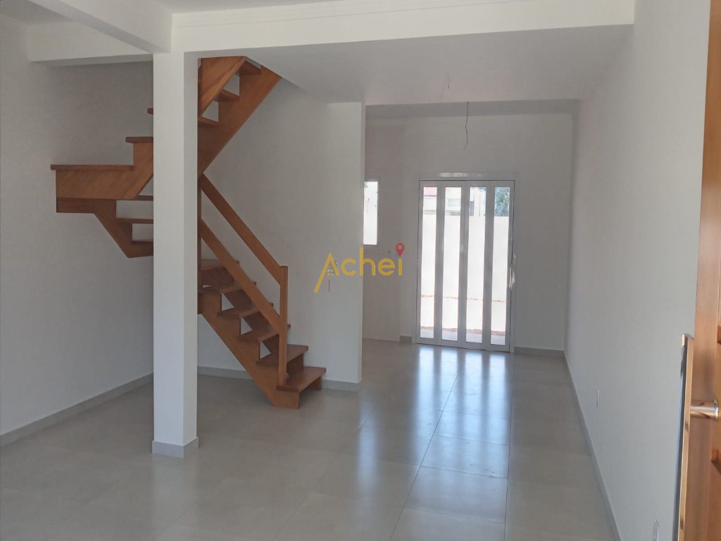 Casa à venda com 3 quartos, 127m² - Foto 4