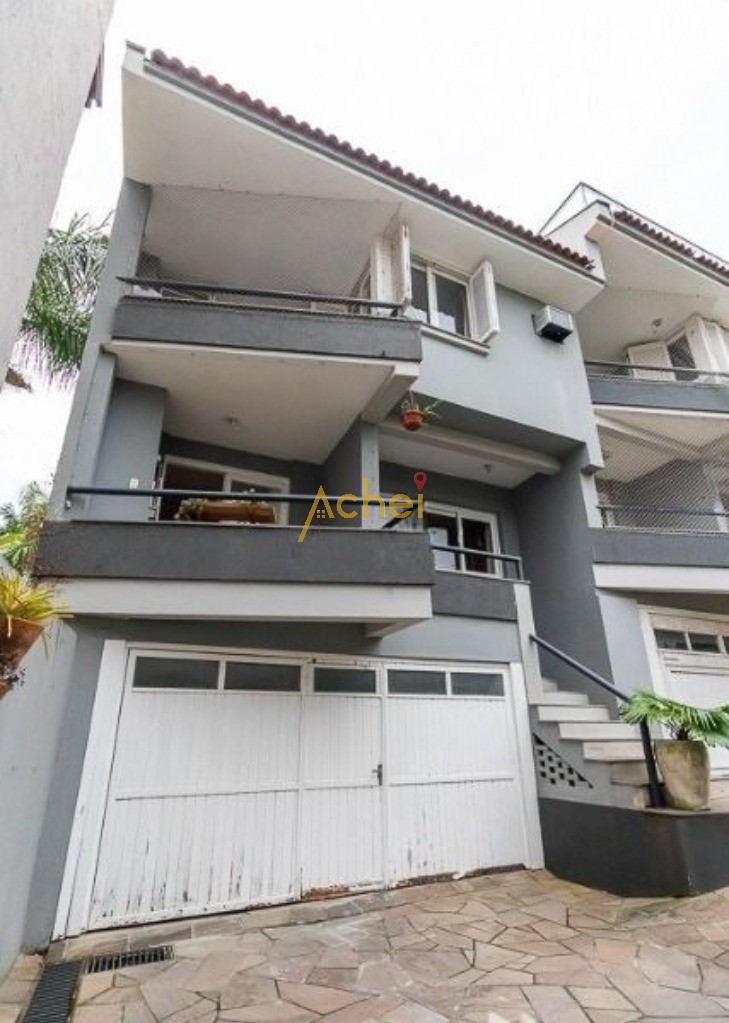 Casa de Condomínio à venda com 3 quartos, 223m² - Foto 2