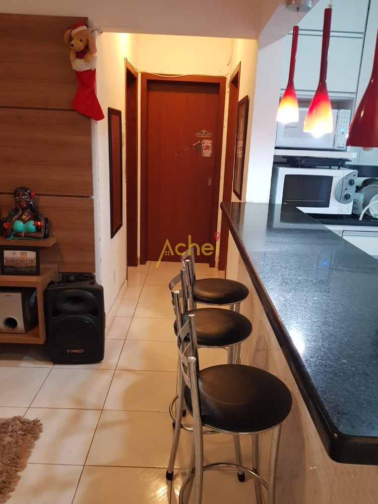 Apartamento à venda com 2 quartos, 55m² - Foto 2