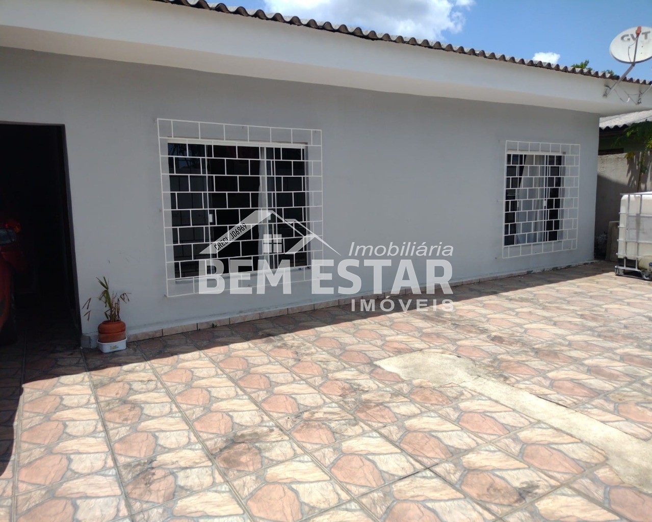 Casa à venda com 3 quartos, 250m² - Foto 2