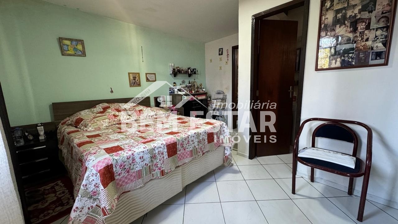 Casa à venda com 4 quartos, 102m² - Foto 8