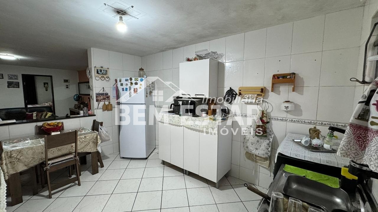 Casa à venda com 4 quartos, 102m² - Foto 5