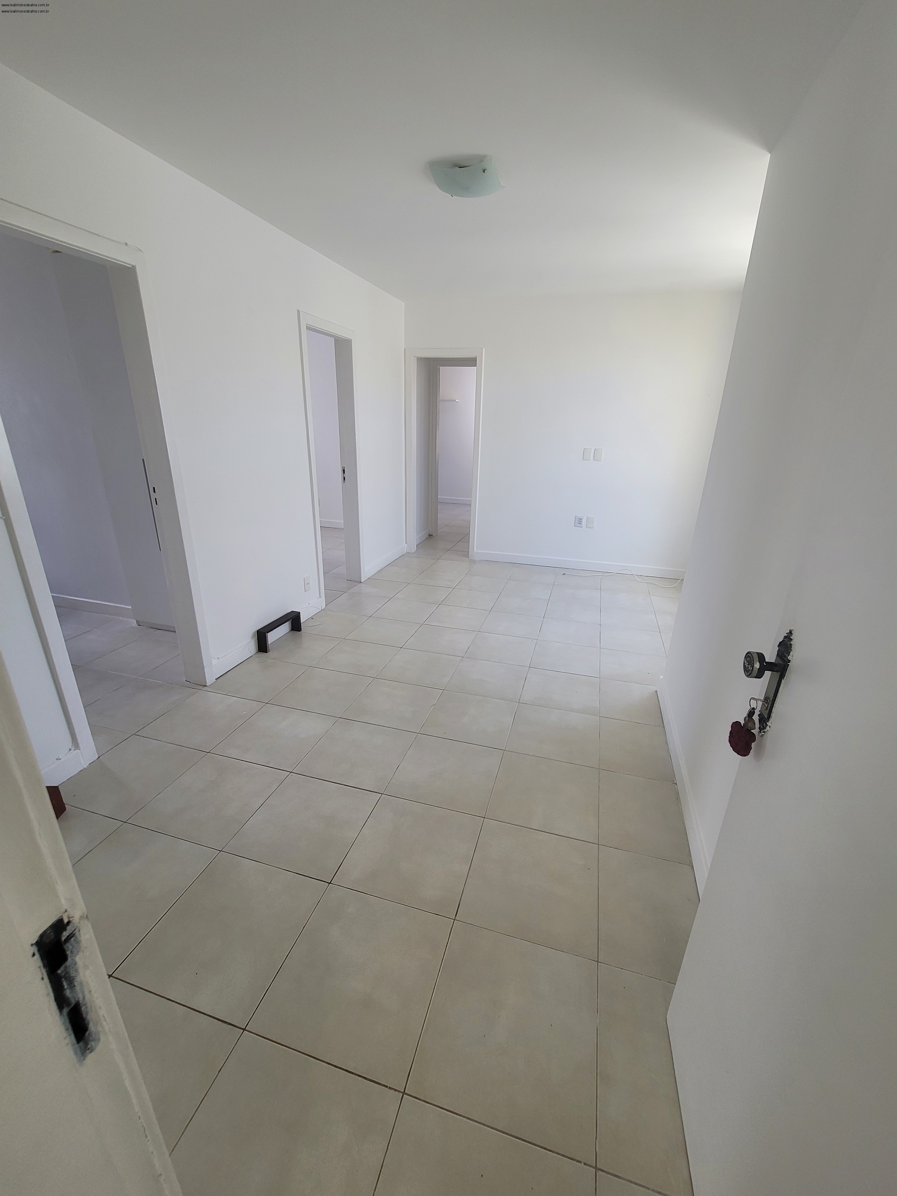 Apartamento à venda com 3 quartos, 70m² - Foto 1