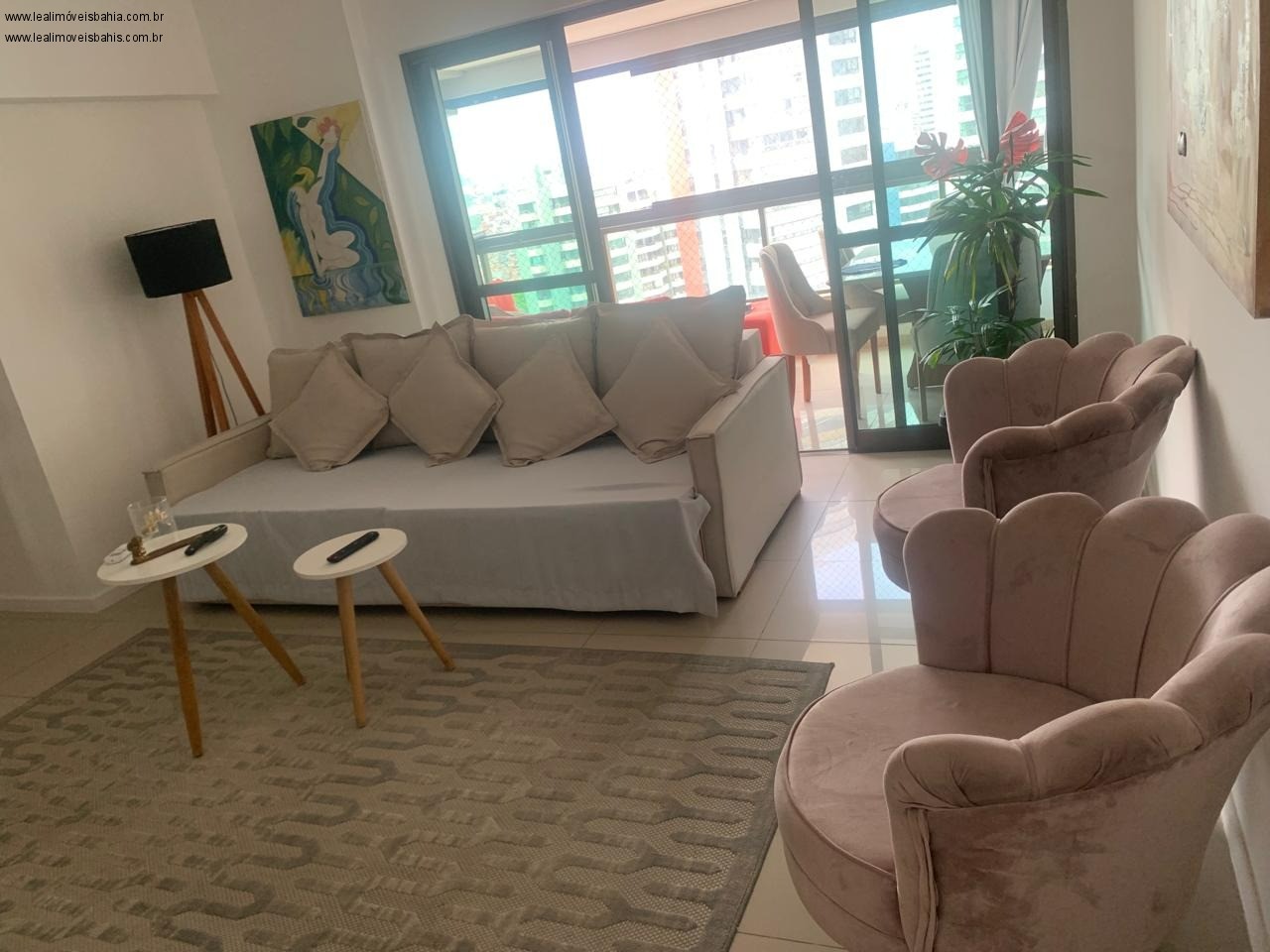 Apartamento à venda com 2 quartos, 81m² - Foto 3