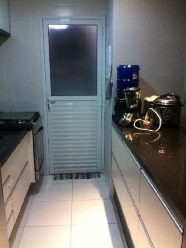 Apartamento à venda com 2 quartos, 67m² - Foto 2