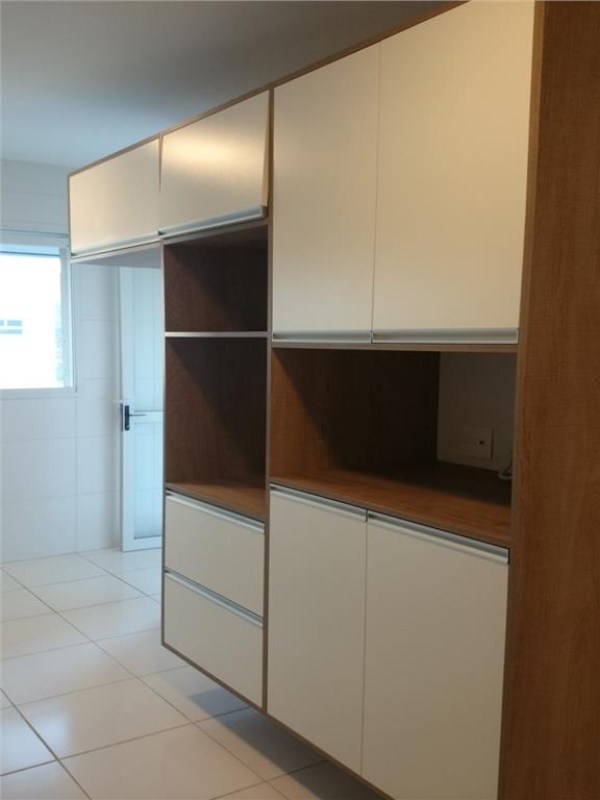 Apartamento à venda com 3 quartos, 168m² - Foto 6