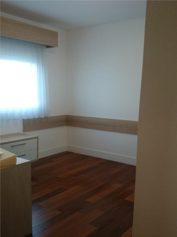 Apartamento à venda com 3 quartos, 168m² - Foto 11