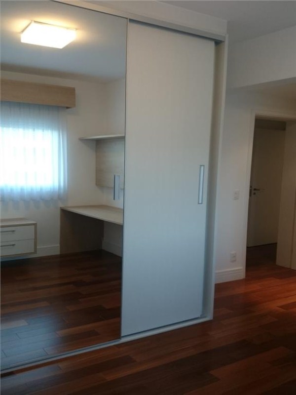 Apartamento à venda com 3 quartos, 168m² - Foto 13