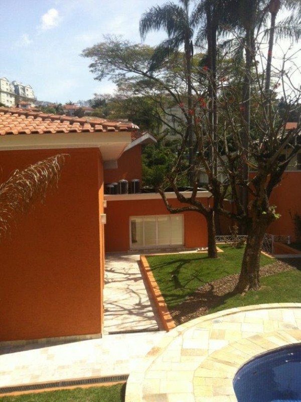 Casa para alugar com 4 quartos, 680m² - Foto 16