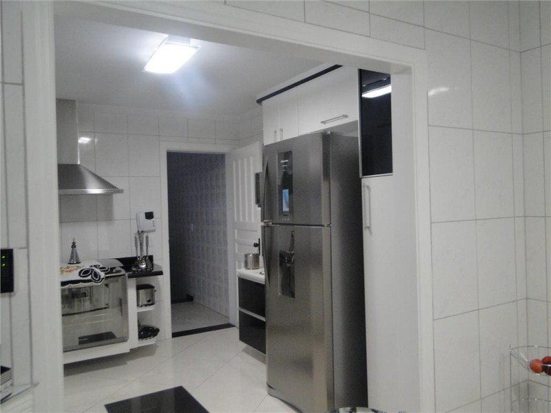 Sobrado à venda com 3 quartos, 329m² - Foto 35