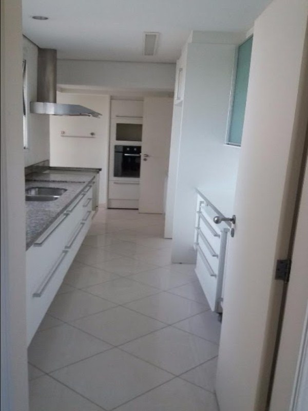 Apartamento à venda com 3 quartos, 193m² - Foto 6