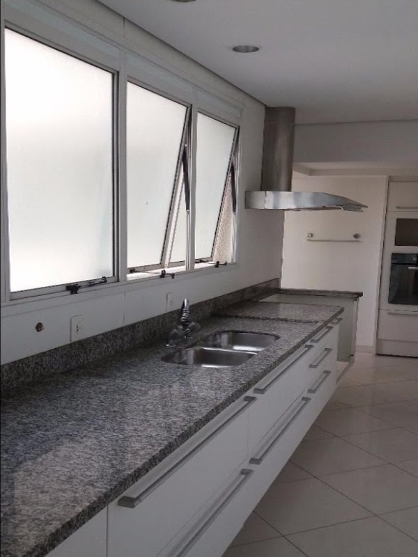 Apartamento à venda com 3 quartos, 193m² - Foto 7