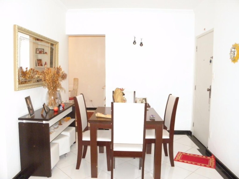 Apartamento à venda com 2 quartos, 90m² - Foto 2