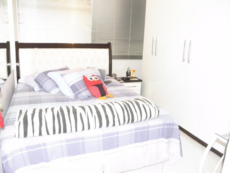 Apartamento à venda com 2 quartos, 90m² - Foto 6