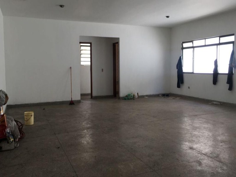 Loja-Salão para alugar, 200m² - Foto 1