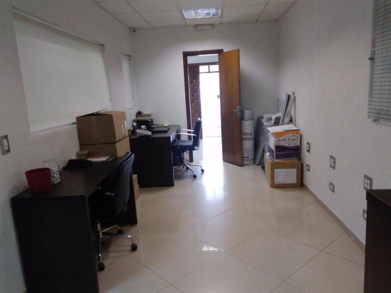 Casa Comercial à venda e aluguel, 124m² - Foto 11