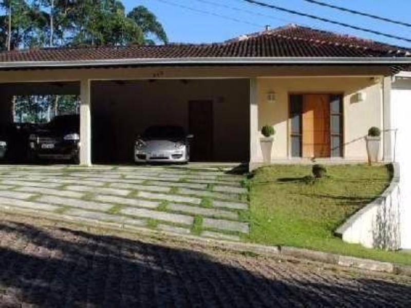 Casa à venda e aluguel com 5 quartos, 3200m² - Foto 9