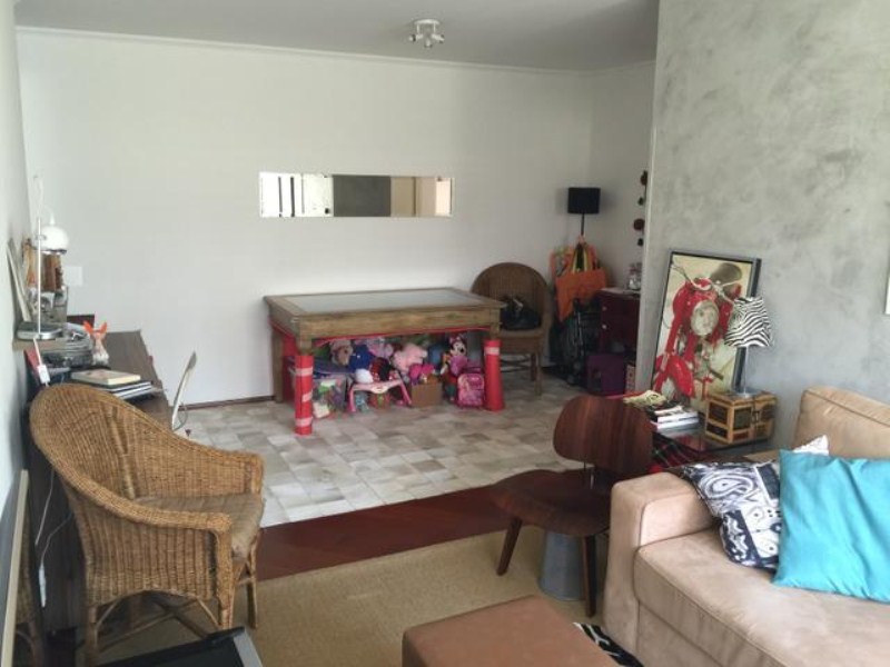 Apartamento à venda com 2 quartos, 67m² - Foto 4