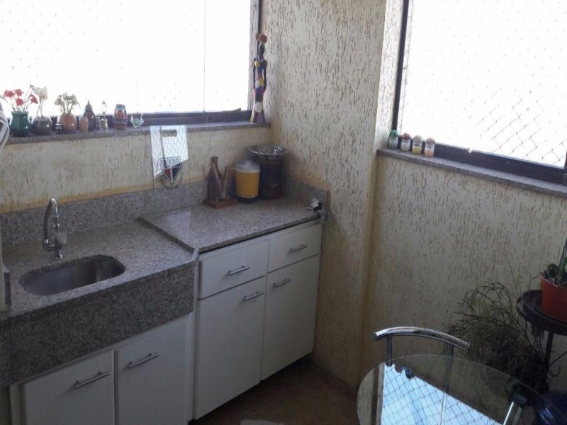 Apartamento à venda com 4 quartos, 243m² - Foto 13