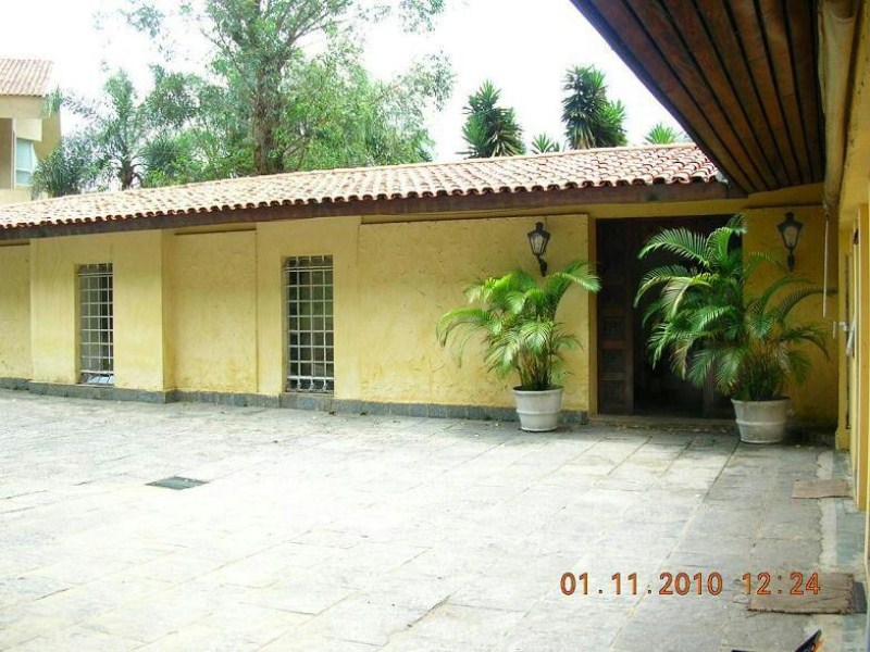 Casa à venda com 4 quartos, 2000m² - Foto 2