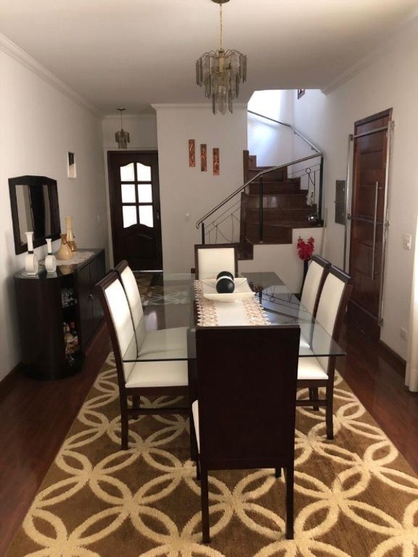 Sobrado à venda com 3 quartos, 147m² - Foto 1