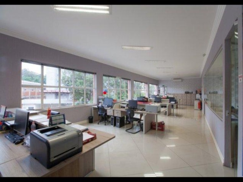 Prédio Inteiro à venda, 1800m² - Foto 4