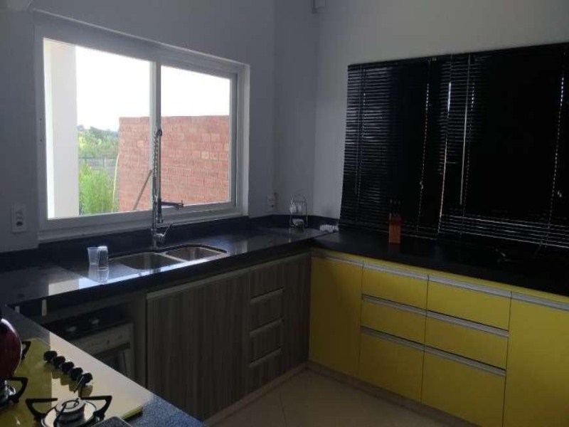 Casa à venda com 3 quartos, 356m² - Foto 7